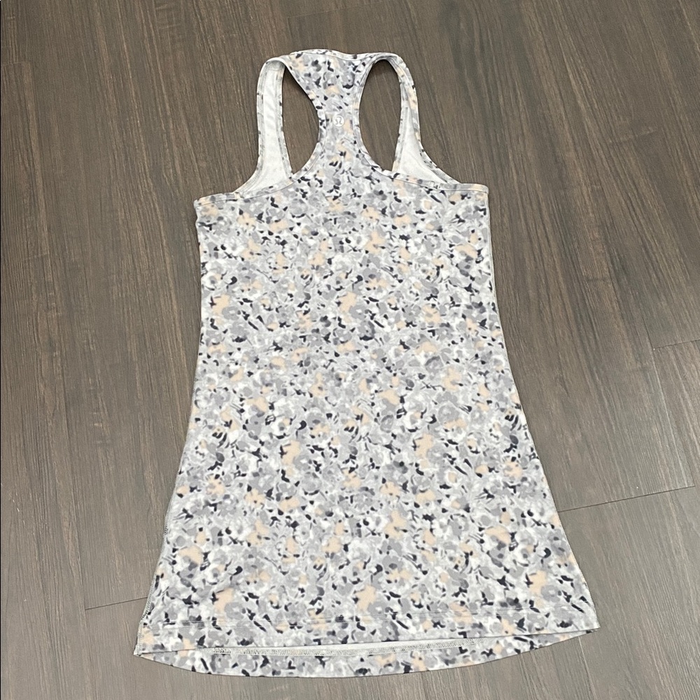 Patterned Racerback Tank Top - Picture 2 of 3